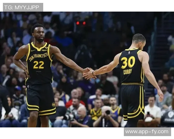 维金斯自26年以来场均136分今日对勇士上半场独得18分表现抢眼